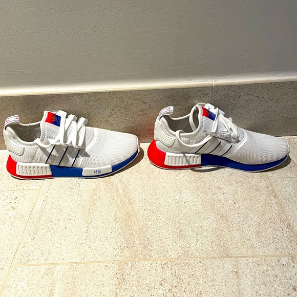 Adidas NMD R1 - Picture 3 of 5